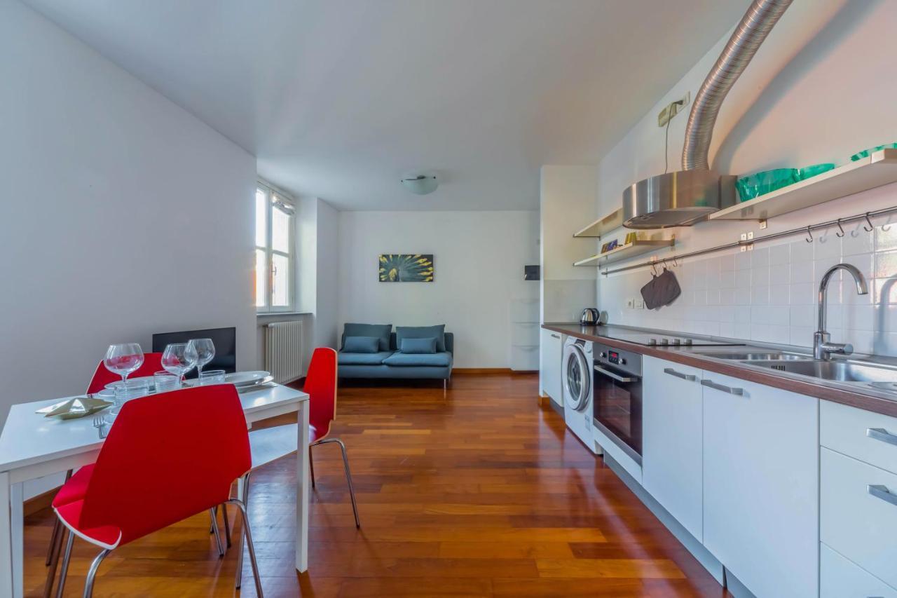 Cozy Flat 500M From Affori Fn! Lägenhet Milano Exteriör bild